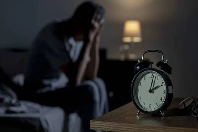 درمان افسردگی با یک شب نخوابیدن